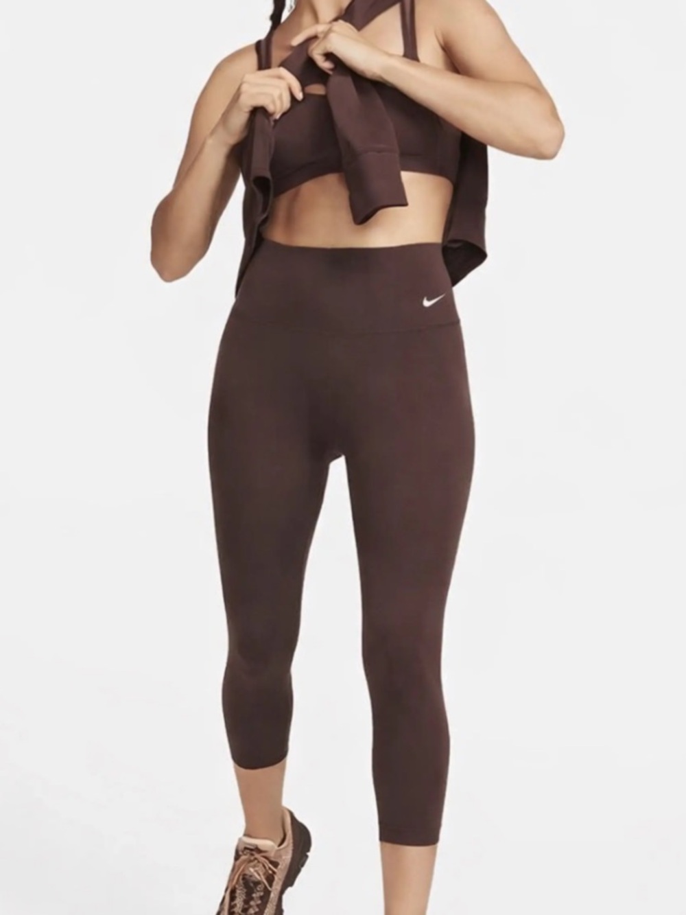 Nike Zenvy
Women's Gentle-Support High-Waisted cropped Leggings
Size: S (4-6)